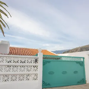 https://calala-house-with-huge-terrace.in-canary-islands.com